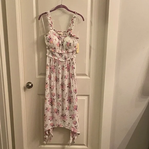 Derek Heart Pink Floral Ruffled Top Derek Heart Pink Floral Ruffled Top